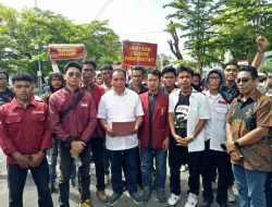 DPRD NTT: “Hak Rakyat Tak Boleh Dirampas, Aspirasi Mahasiswa Akan Kami Perjuangkan”