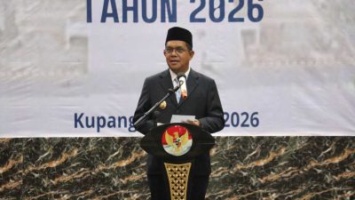 Lantik 104 Kepala SMA/SMK/SLB, Gubernur Melki Tekankan Kepemimpinan Berbasis Kinerja dan Integritas