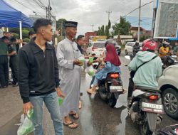 Sinergi Arhanud 9 dan Hotel Kristal Kupang Hadirkan 400 Paket Takjil untuk Warga