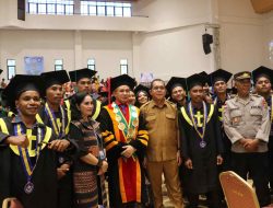 Jadilah Pencipta Lapangan Kerja : Pesan Gubernur Melki kepada 464 Wisudawan UKAW Kupang