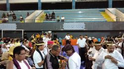 Johni Asadoma Lantik Donatus Ara Kian sebagai Ketua Umum KABELA Kupang