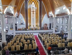 Uskup Agung Kupang Ajak Umat Katolik Refleksikan Perjalanan Keuskupan Agung Kupang