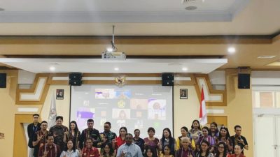 Gelar Seminar Nasional, FEB UNWIRA Fokus Kembangkan Kurikulum OBE