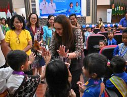 Lepas 410 Anak PAUD se-Kecamatan Oebobo, Wawali Tegaskan Pentingnya Pendidikan Karakter Sejak Dini