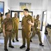 Sekda Kota Kupang Sidak Sejumlah Perangkat Daerah, Tekankan Disiplin dan Kualitas Pelayanan Publik