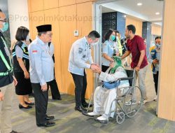 Wali Kota Kupang Sambut Kepulangan Jemaah Haji, Ajak Wujudkan Keteladanan di Tengah Masyarakat