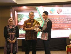 Gubernur Melki Laka Lena: Hutan Adat Juga Harus Menjadi Sumber Pertumbuhan Ekonomi Untuk Kesejahteraan Masyarakat