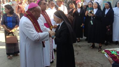 Uskup Jayapura Hadiri Syukur 25 Tahun Kongregasi DST di Flores Timur, Lanjutkan Kunjungan Pastoral ke Lembata