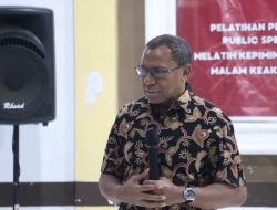 Wagub Johni Asadoma di Camp Pemuda GMIT Kefas: “Iman dan Doa Adalah Senjata Dahsyat Pemuda Gereja