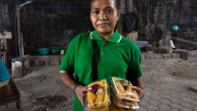 Jual Ubi Goreng Sejak Enam Tahun, Mita Bertahan Demi Pendidikan Anak