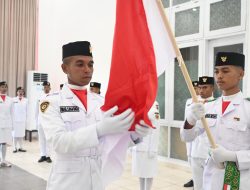 Bupati Kupang Kukuhkan Paskibraka 2026, Tekankan Disiplin dan Tanggung Jawab Generasi Muda