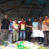 Gubernur Melki Bawa Langsung Bantuan ke Tiga Titik di Riung, Pastikan Bantuan Menjangkau Warga