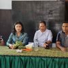 ‎Wakil Bupati Kupang Salurkan Bantuan Kursi Bagi 5 Posyandu