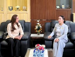Serena Francis Datang Langsung ke Sumba, Bawa Bantuan dari Solidaritas ASN Kota Kupang